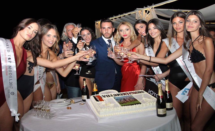  World Top Model finale regionale svolta in Villa Partenope